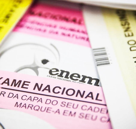 Razões para Acreditar: ferramenta gratuita prepara estudantes para o ENEM via WhatsApp