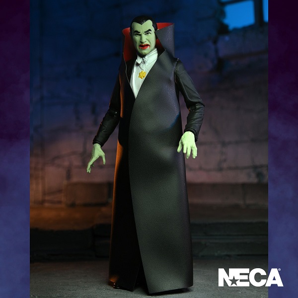 NECA reveals Retro Inspired Universal Monsters Dracula 'glow in the ...