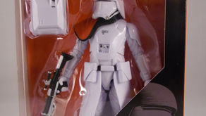 Review : Snow Trooper Officer (Toys R Us Exclusive), The Force Awakens (2015) Star Wars Black Series