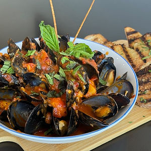 Mussels with Fra Diavolo, Marinara or White Wine Sauce