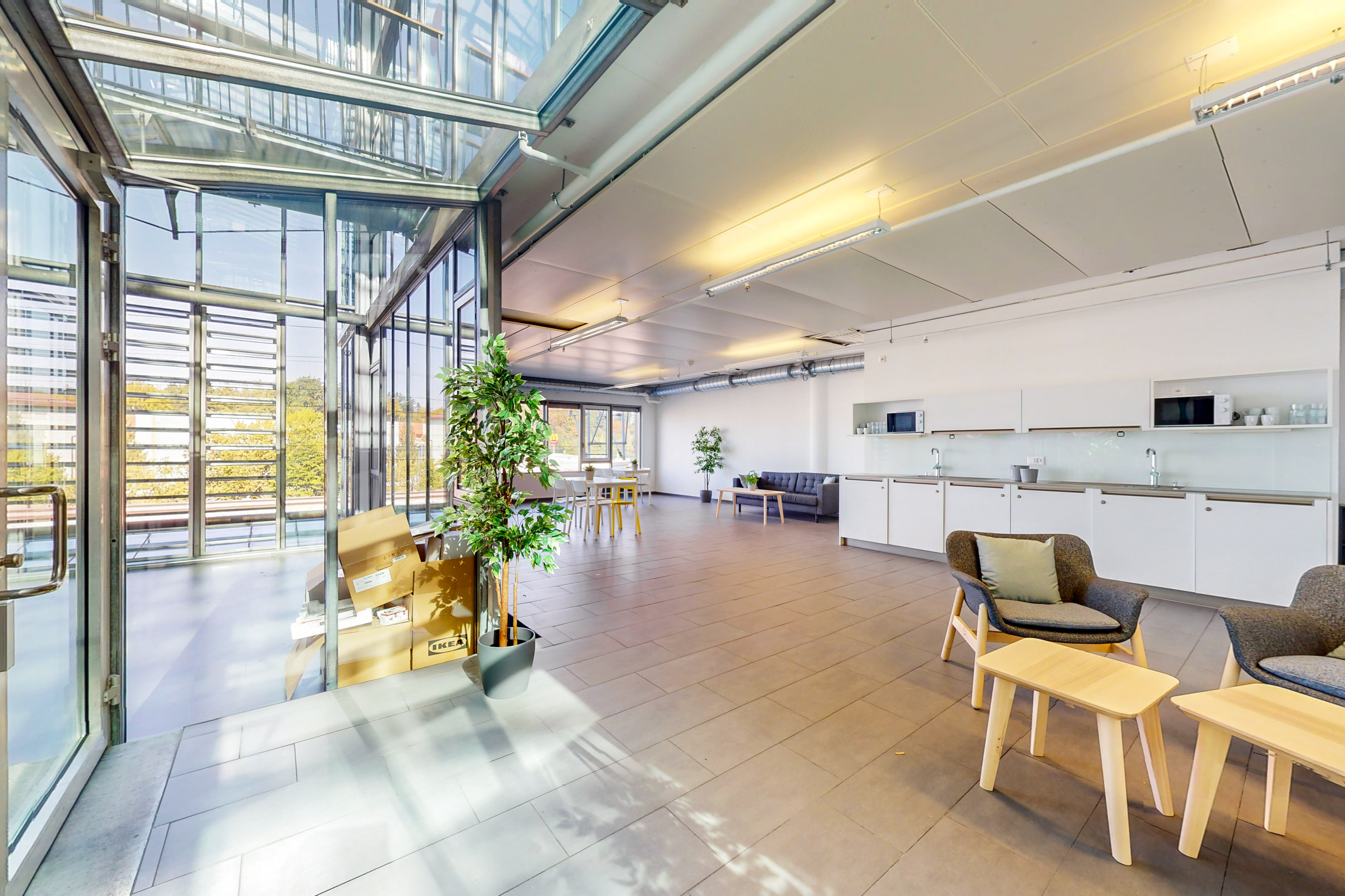 Bürofläche mit Plan – hier landet dein Team elegant und spontan!