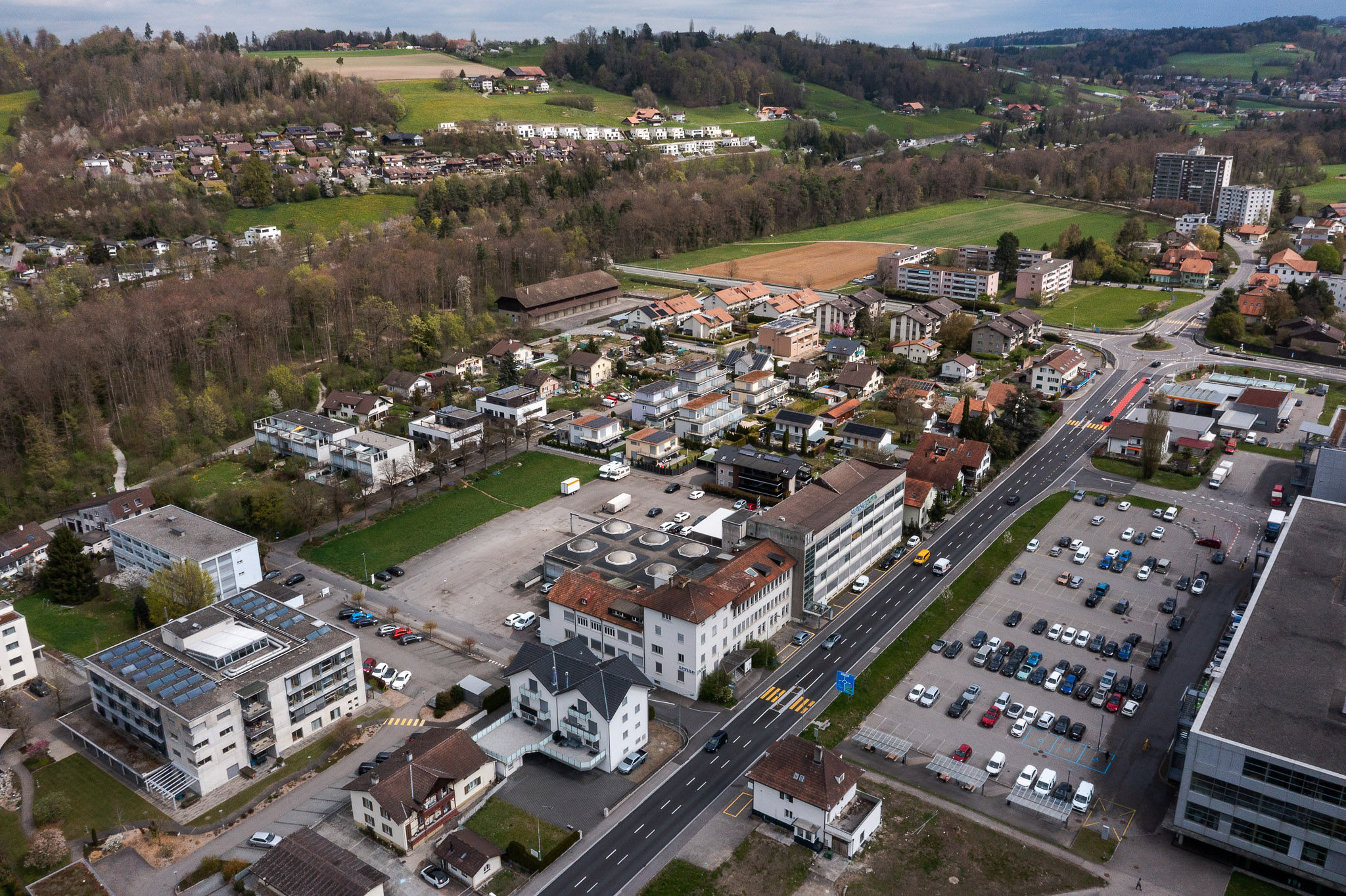 Im dritten Stock, doch kein Schock – hier läuft dein Business wie am Dock!