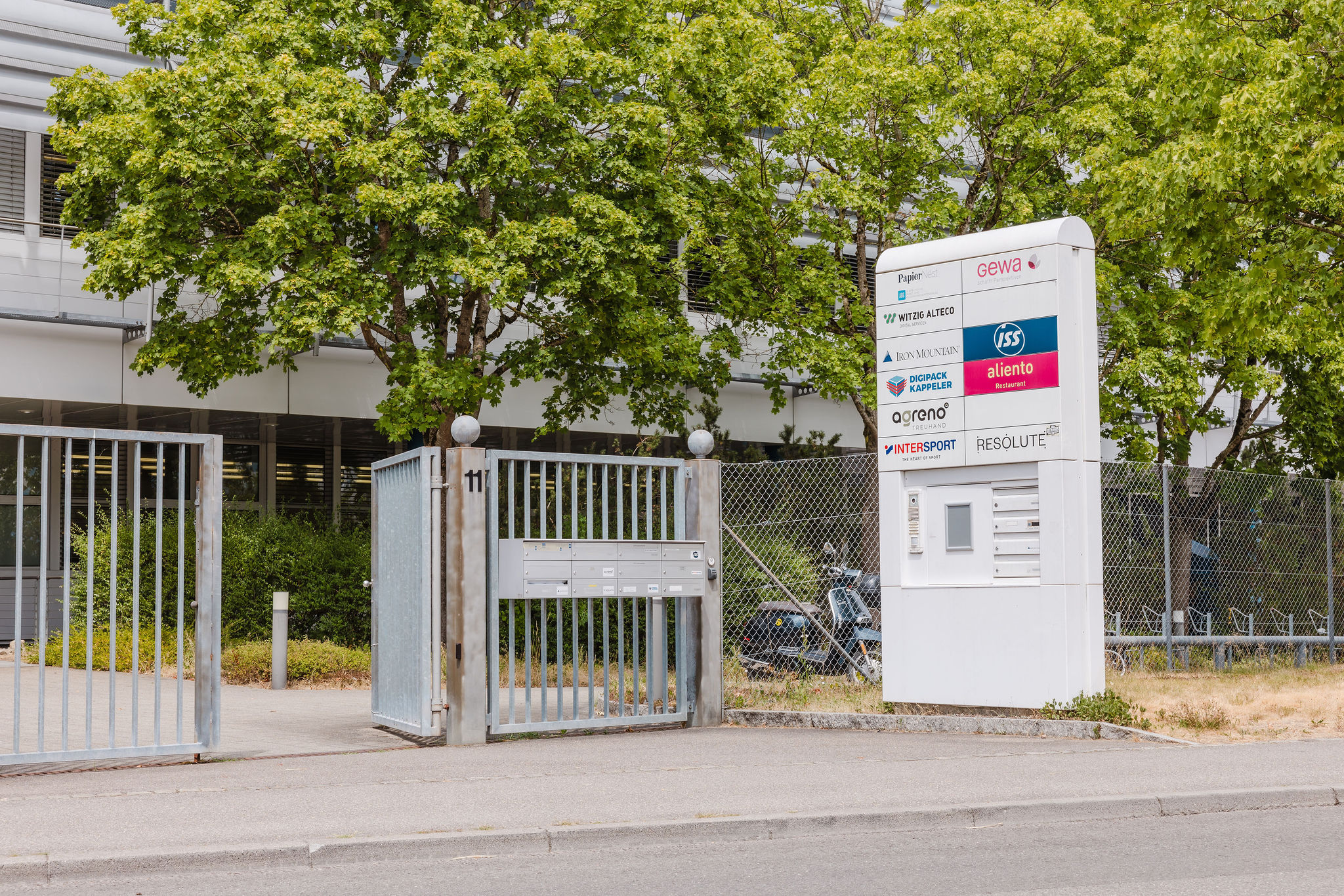 Team-Büro für 2 bis 3 Leute - CHF 278 im Monat