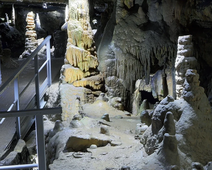 Erdmannshöhle