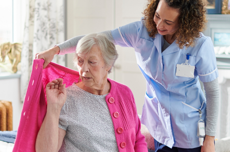 Benefits of Adaptive Clothing for Dementia