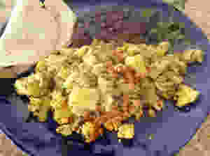 Scrambled tofu faux eggs