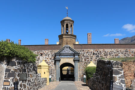 Castle_of_Good_Hope,_Cape_Town_01.jpg
