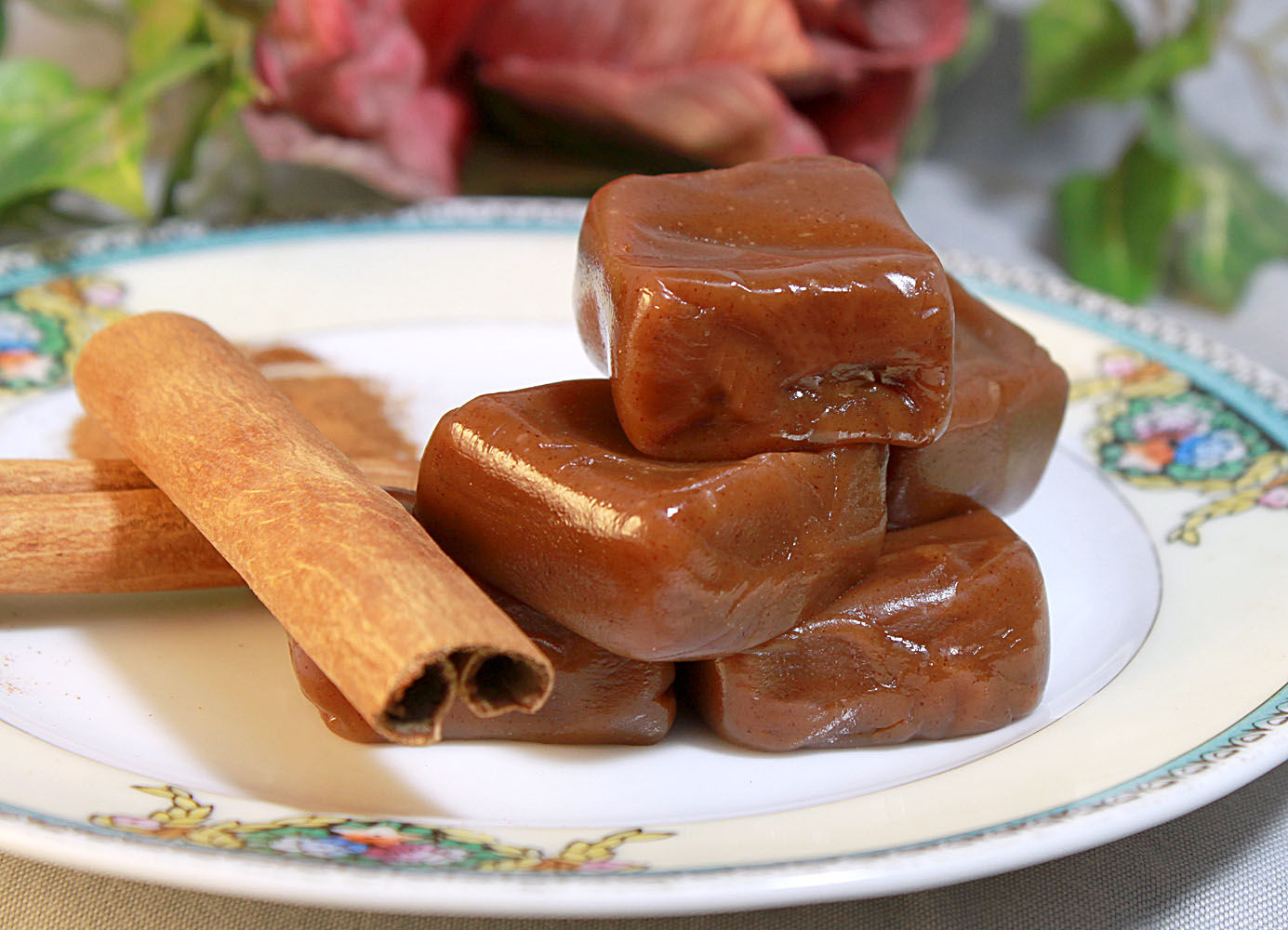 Cinnamon Roll Caramel