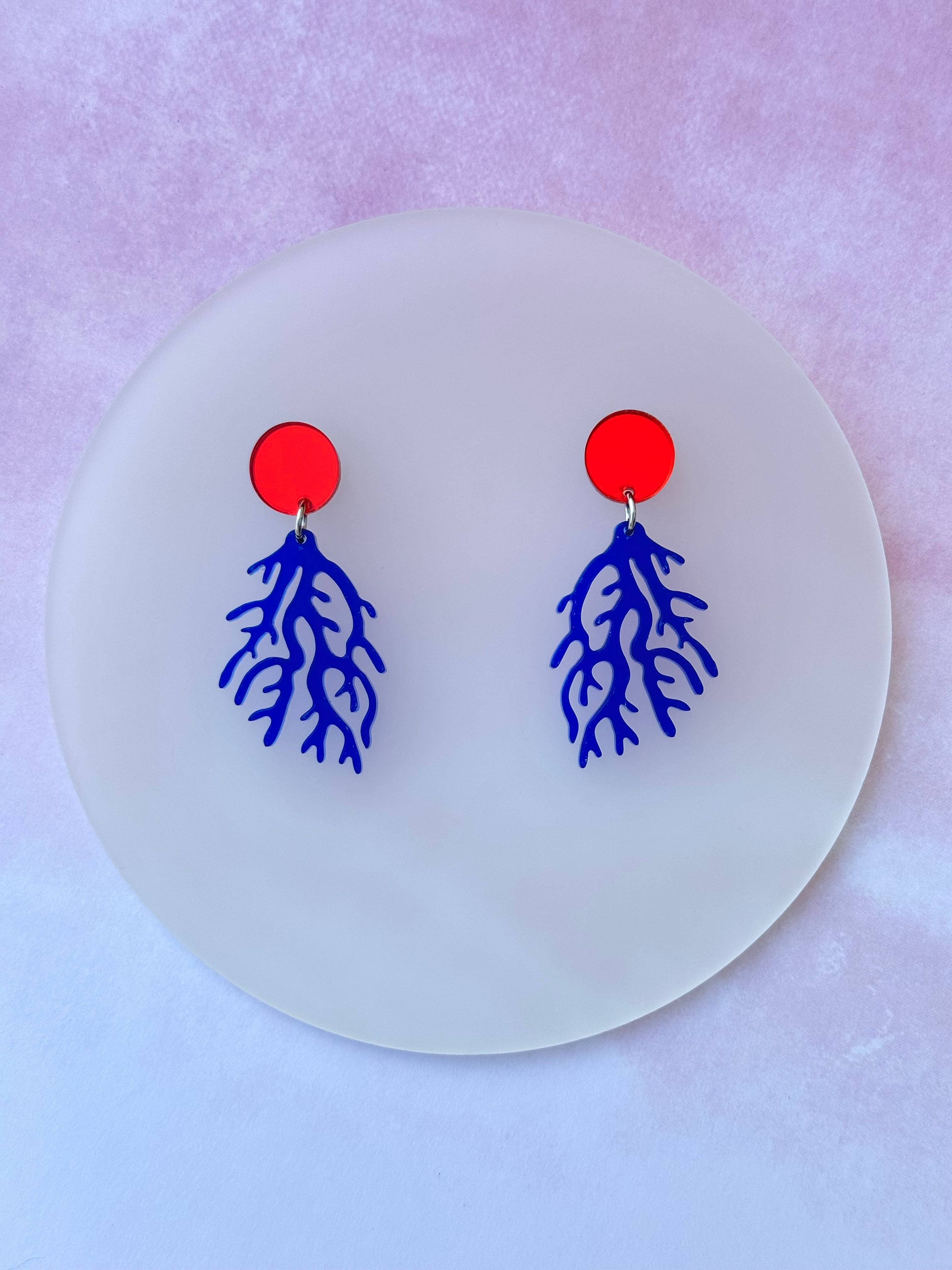 Korálové náušnice modrá