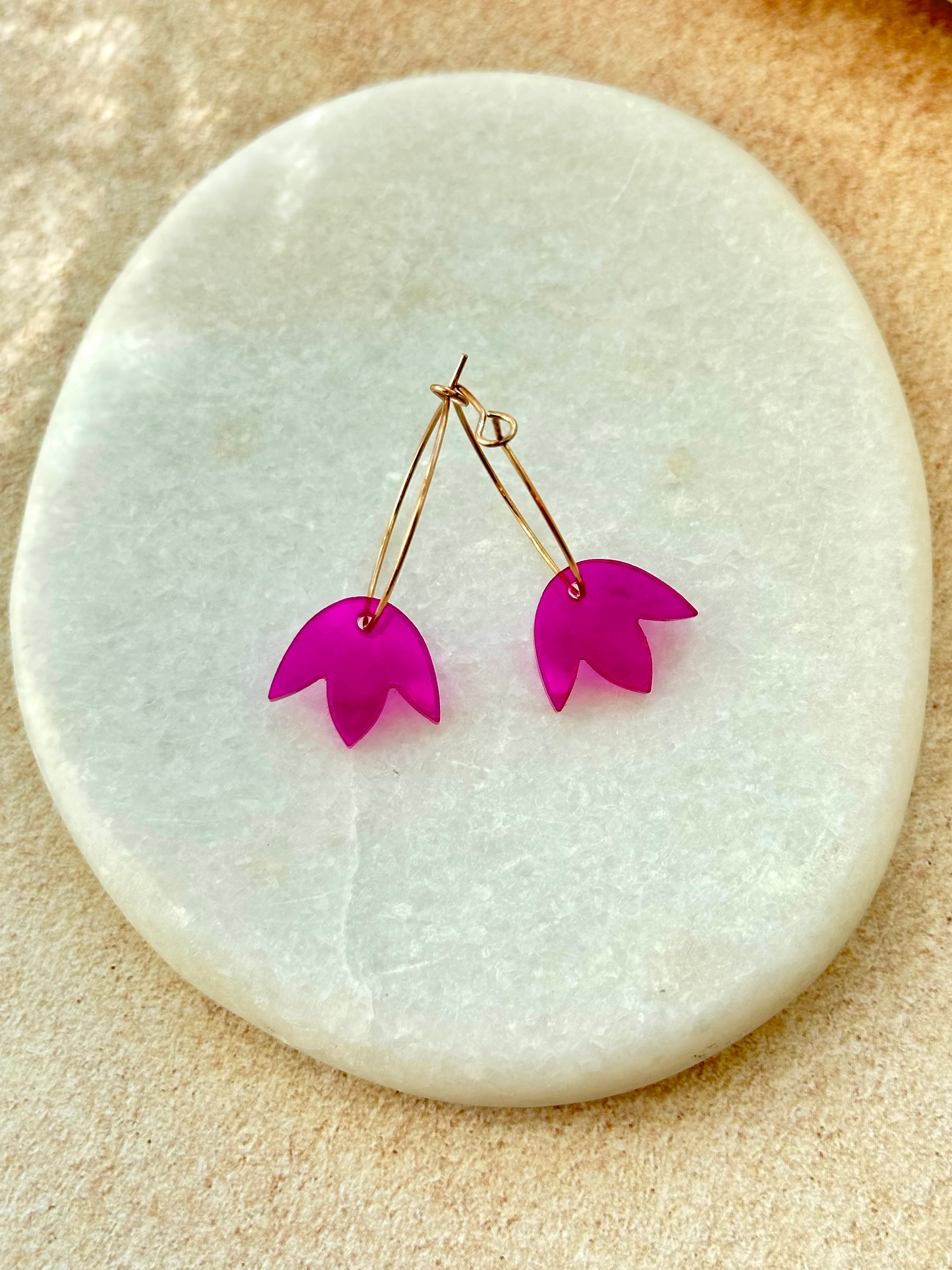 Tulip earrings on a ring