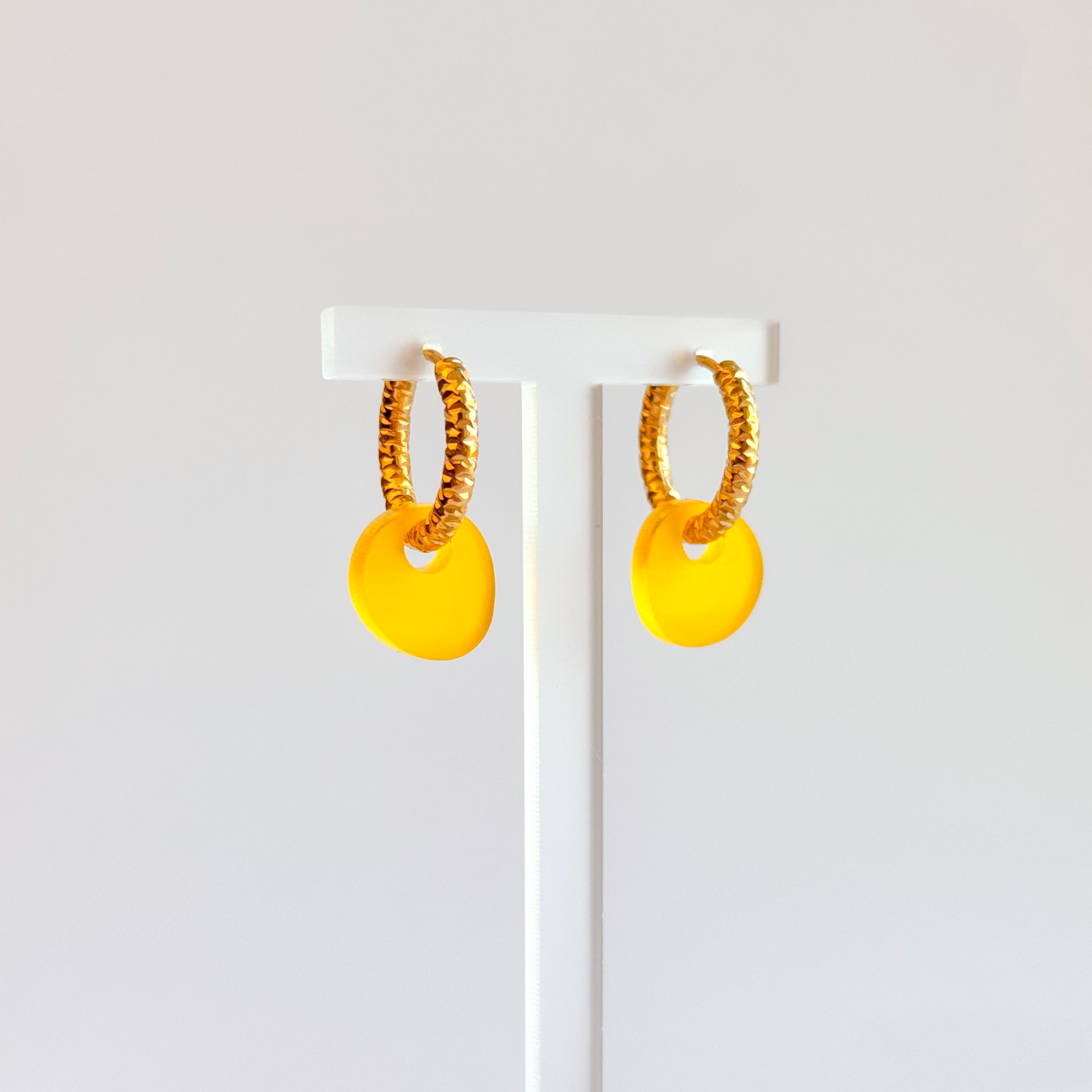 Náušnice s oblázkem / průsvitná žlutá