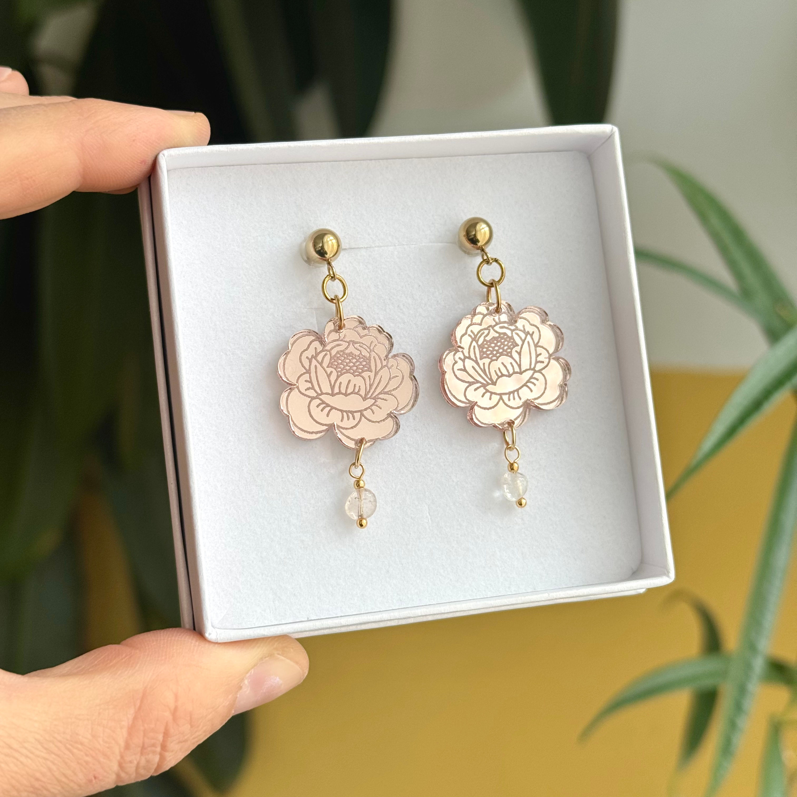 Náušnice pivoňky rose gold