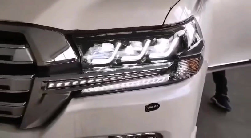 Thumbnail: Toyota Land Cruiser LC200 LED Headlight