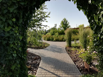 Garden near See Odessa Ukraine (146).jpg