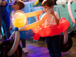 Creative Balloon Twisting Ideas for Kids’ Parties & Events in NYC