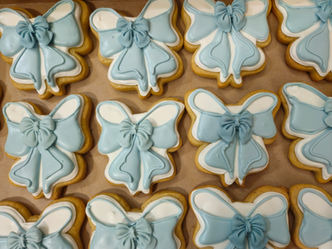 Blue bow sugar cookies