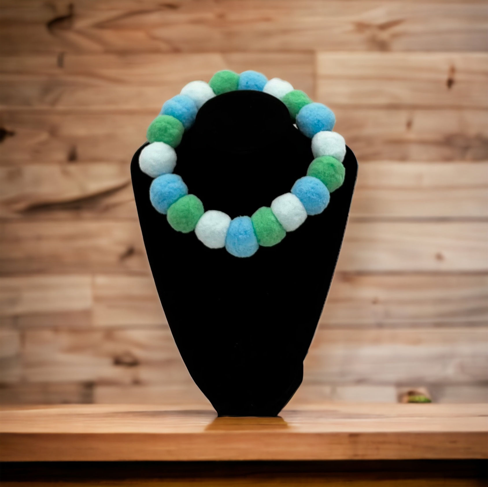Pom Pom necklace - Ocean