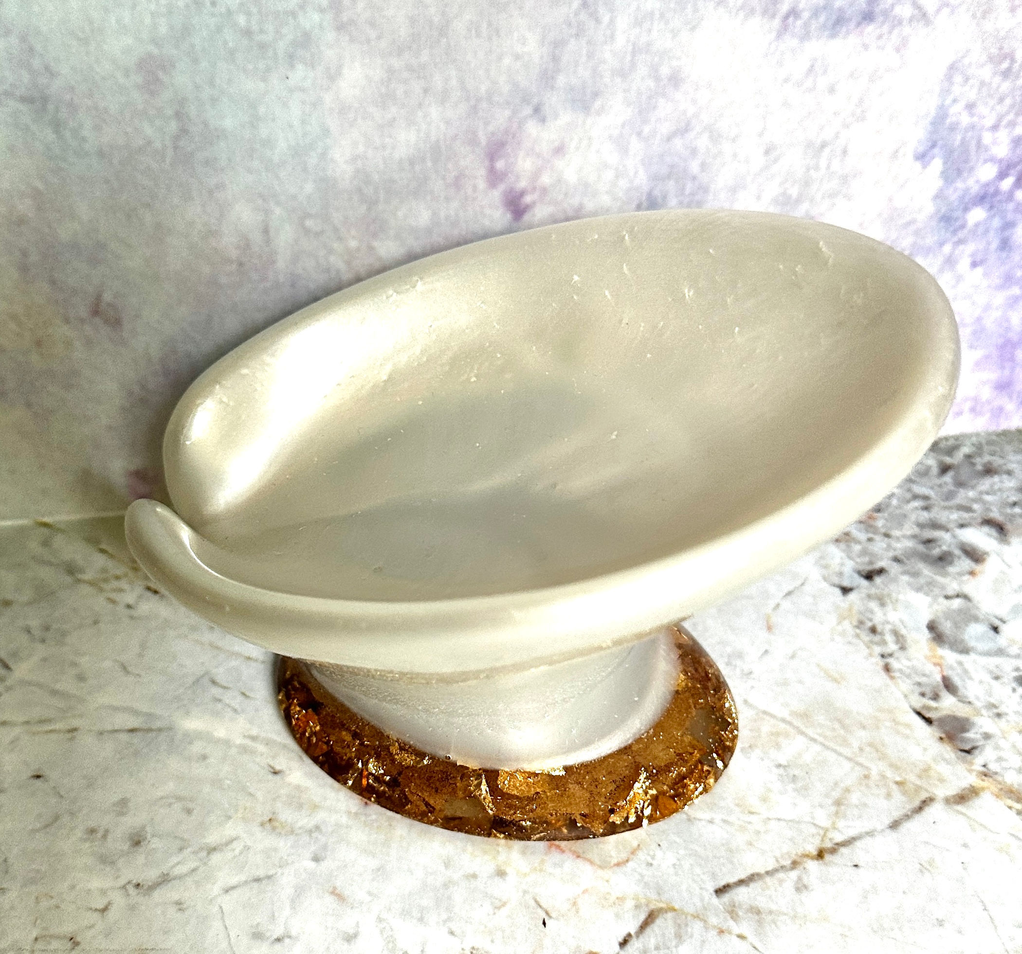 Pure White Pearl & Gold Leaf Soap Dish (Item #SD0003)