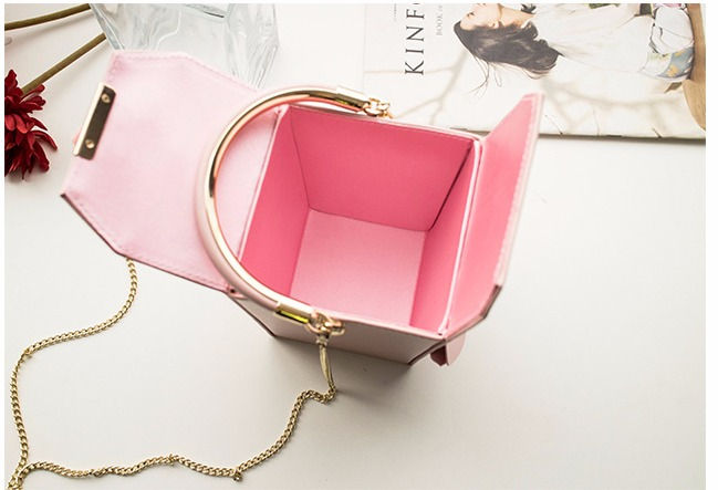 Miniatură: Evening Bag Luxury CUBE - Red