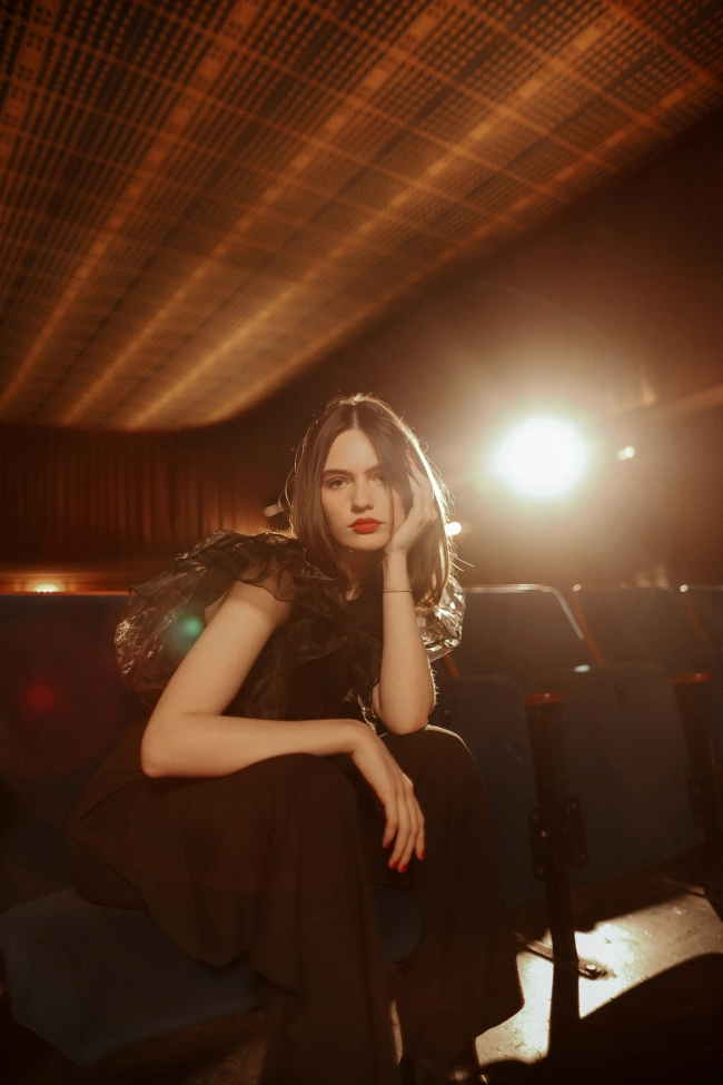 Die Singer-Songwriterin Mira Taylor