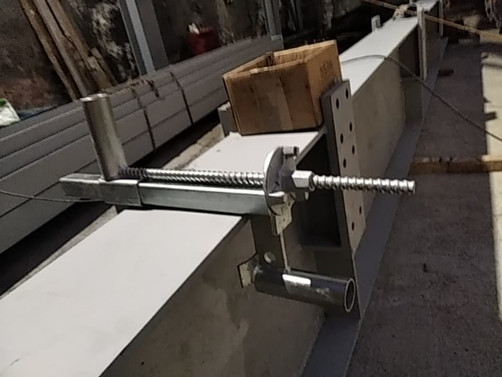 CLAMP CRT 1.jpg
