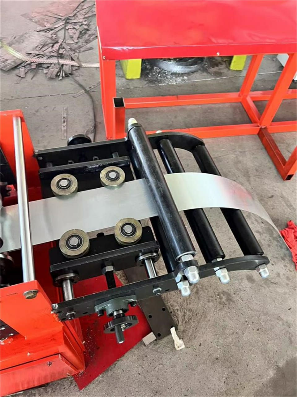 Thumbnail: Aluminum Steel Door Frame Making Machine Full Automatic hinges punching Cutting
