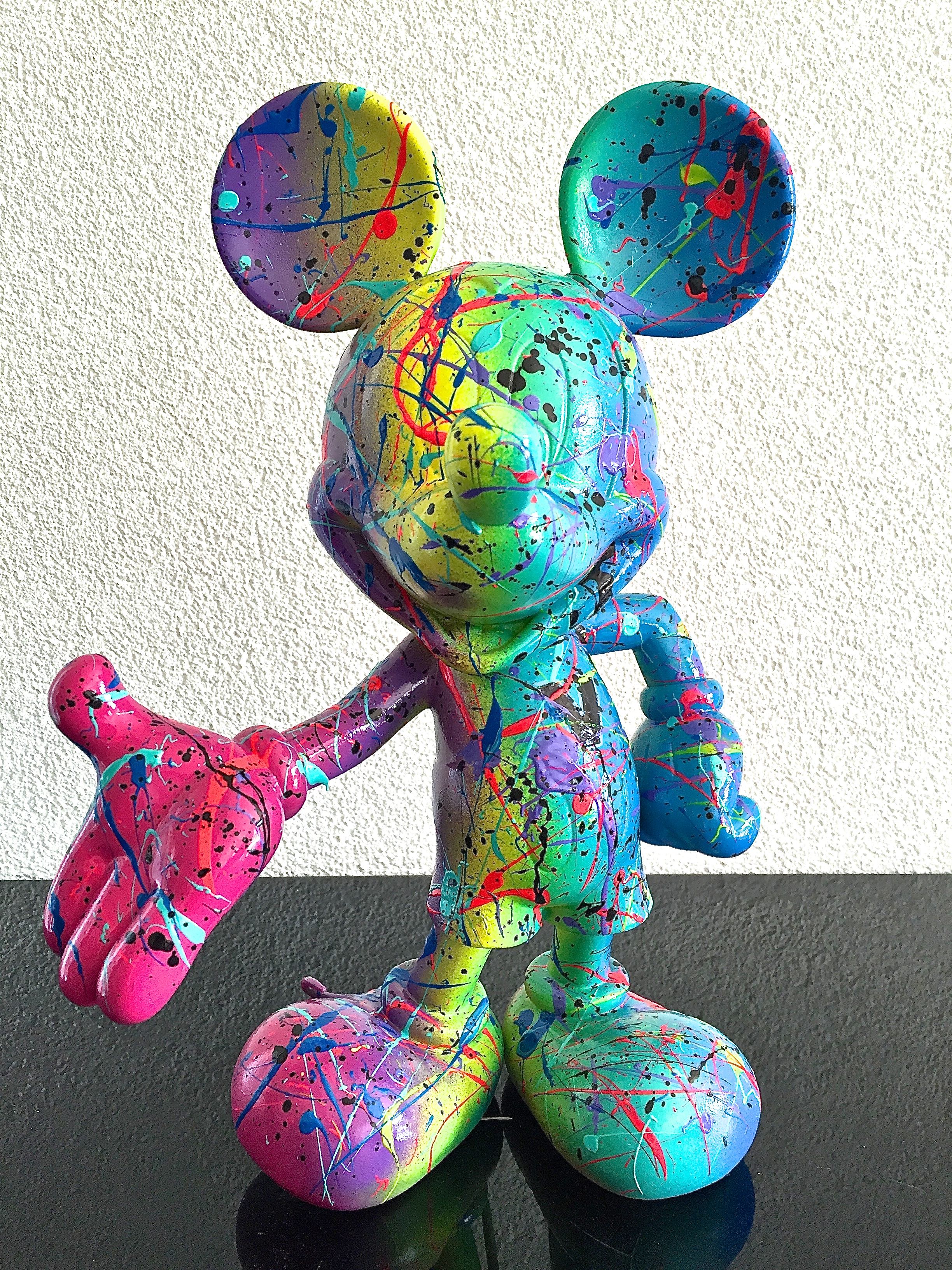 Mickey "LIFE IS FUN"