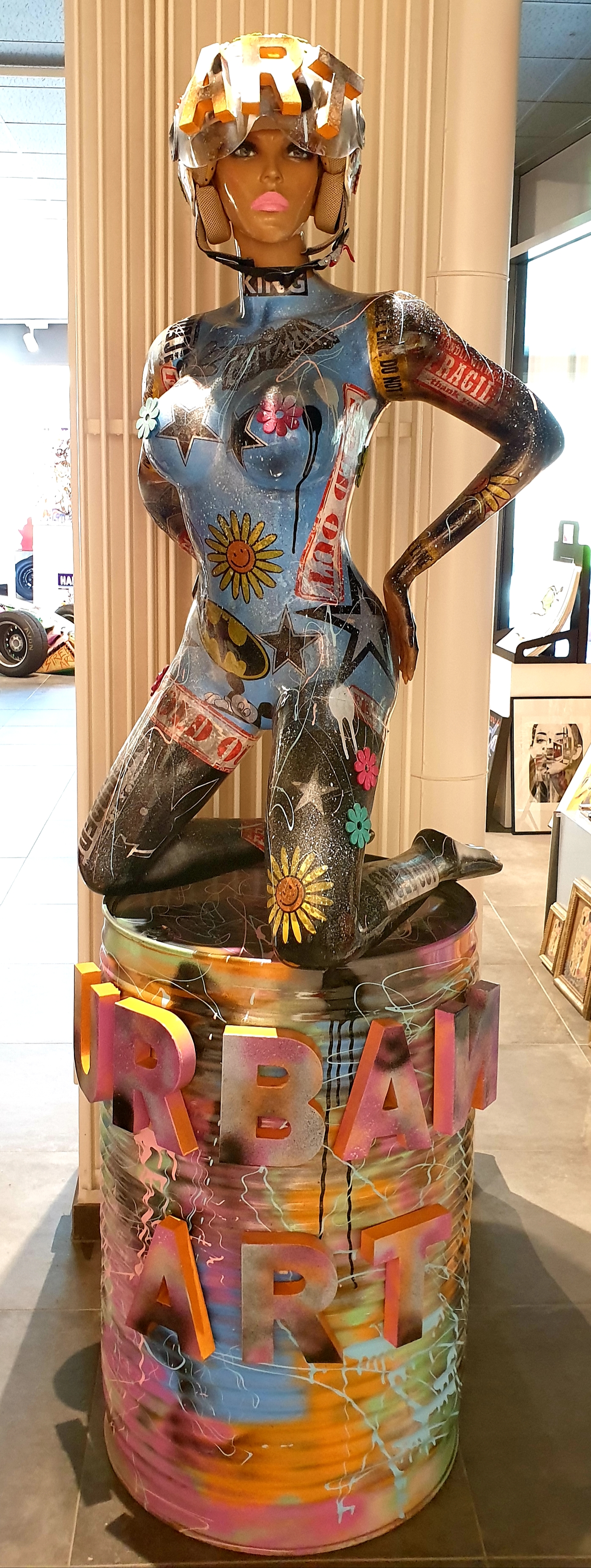 URBAN ART 215X60X60CM