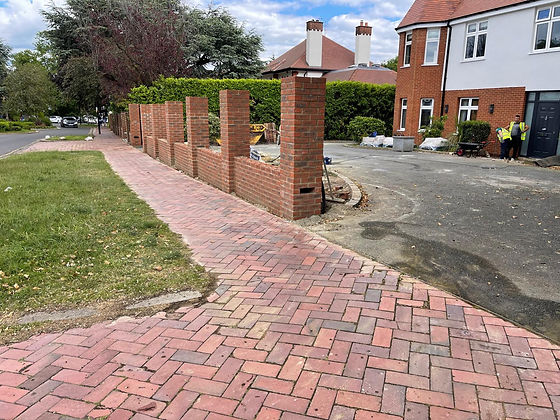 07_Brickwork_Driveway_Wall.jpg