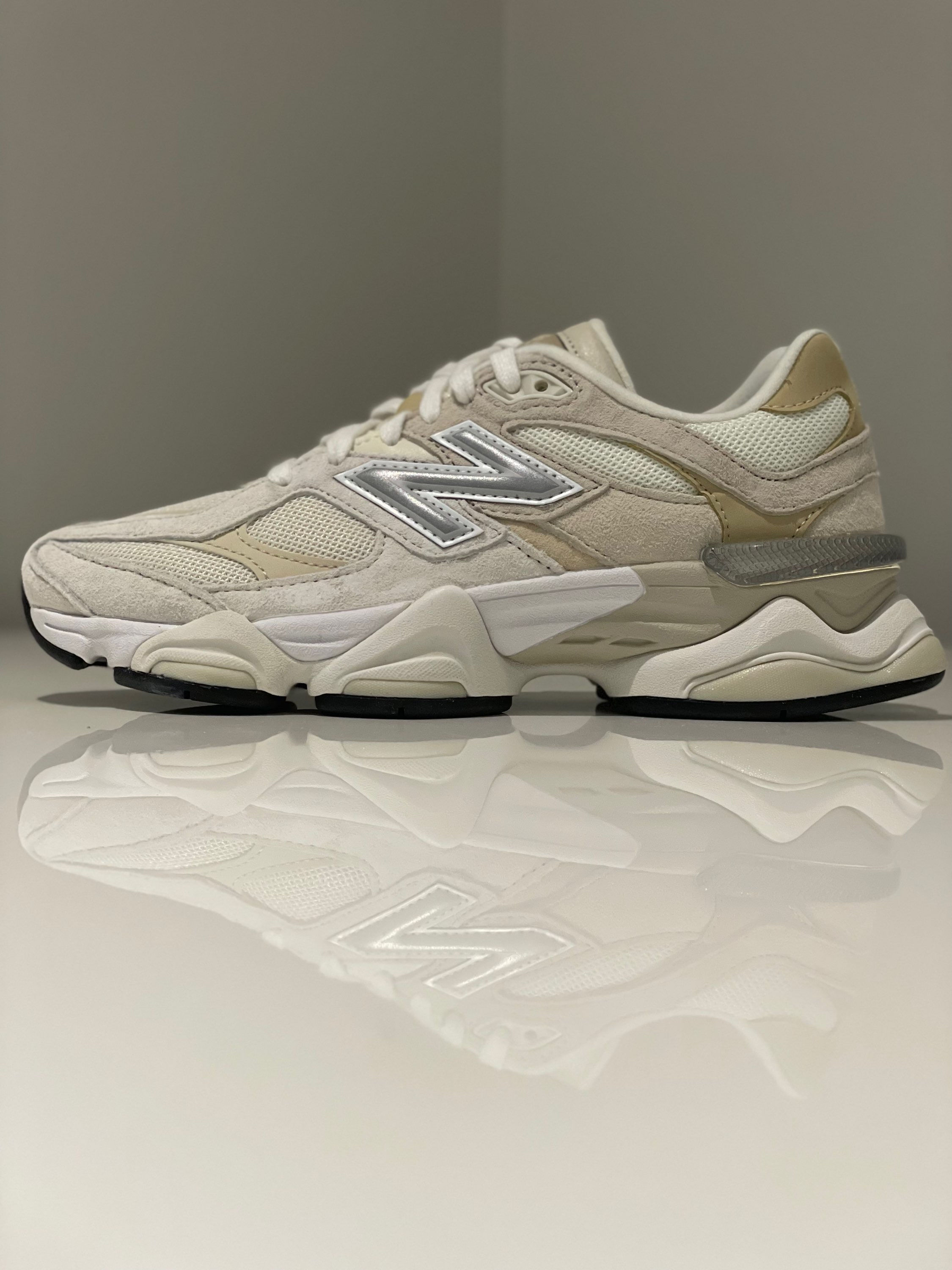New Balance 9060 Beige / Tan Turtledove side view