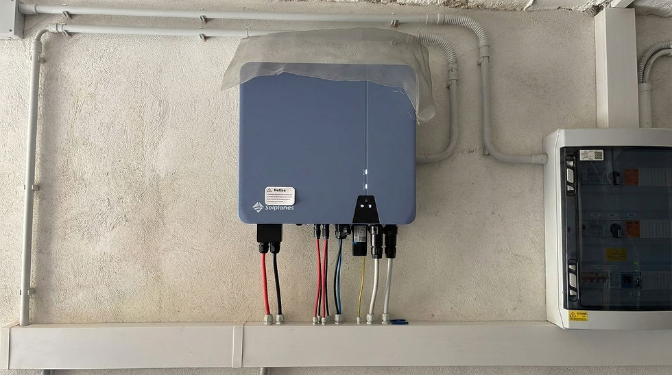 Inverter ibrido 6 kw.jpg