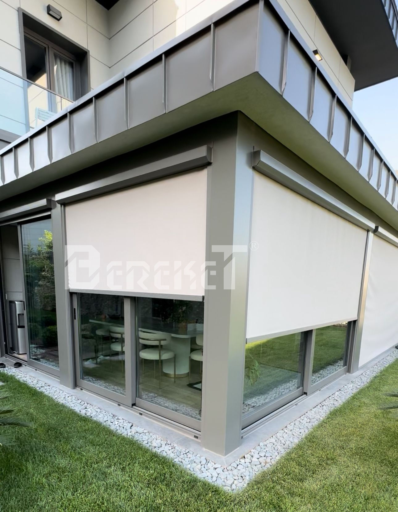 ZİPPER PERDE SİSTEMLERİ MOTORLU  KUMANDALI neovave110 Şase
