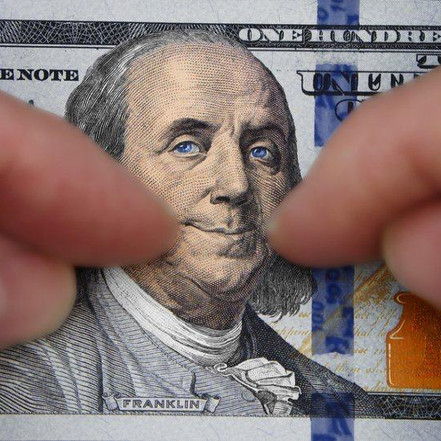 ФРС США ДЕЙСТВУЕТ НА ОПЕРЕЖЕНИЕ