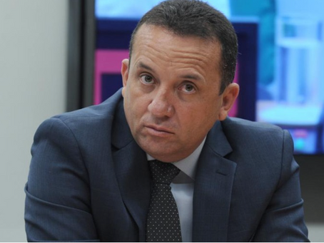 Pastor Diniz é o 2º deputado de Roraima a apoiar impeachment de Lula