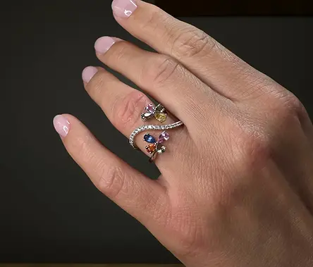 bague papillons saphirs de couleurs.webp