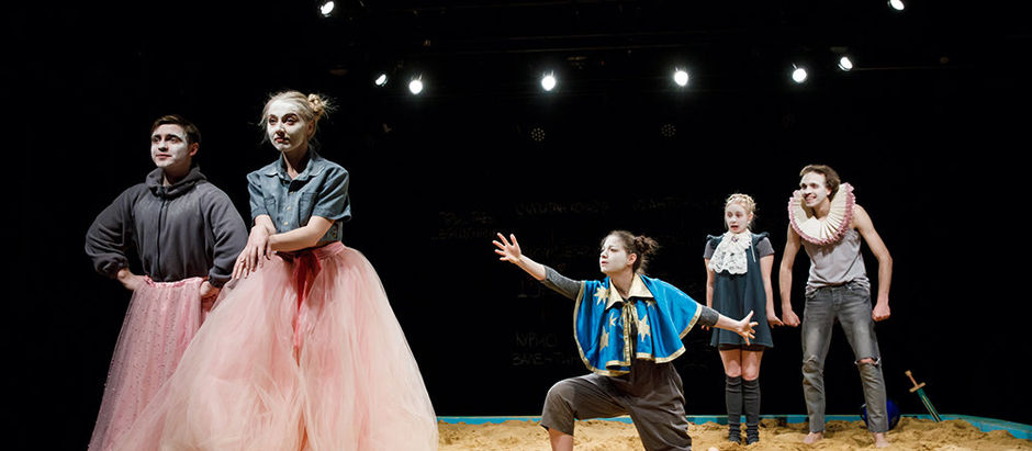 В Санкт-Петербурге прошел международный театральный фестиваль "Радуга"