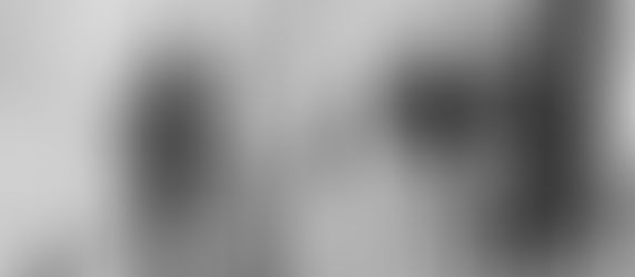 Он с чудом тут повстречался