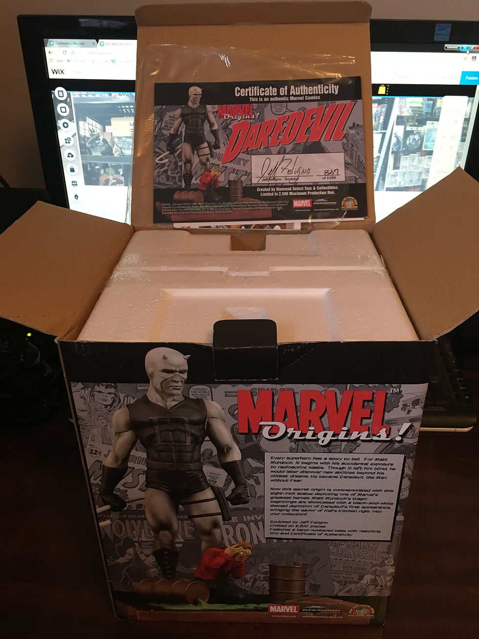 Thumbnail: DAREDEVIL MARVEL ORIGINS STATUE