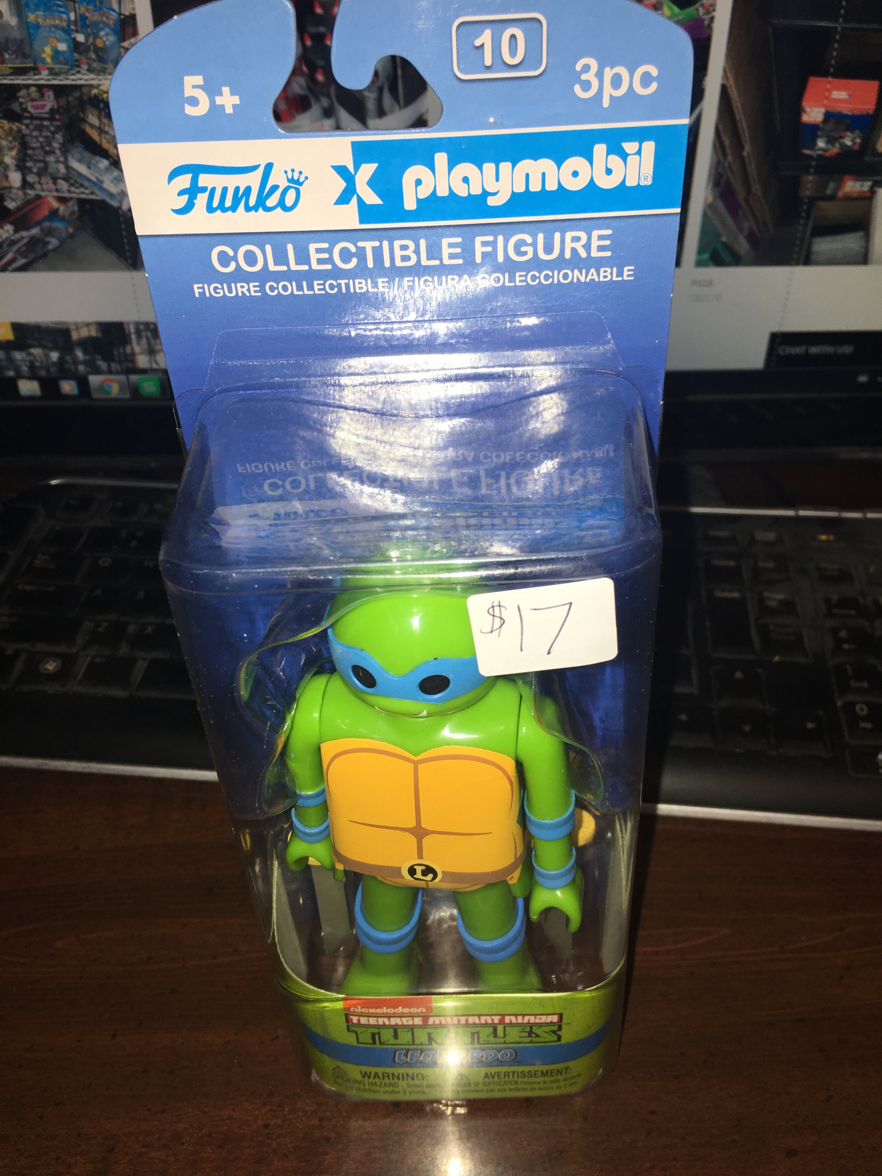 TMNT LEONARDO FUNKO/PLAYMOBIL FIGURE