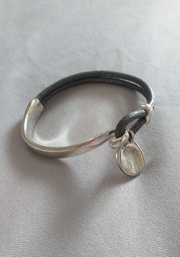 Mini Teardrop Heart on Stainless Steel Leather Bracelet