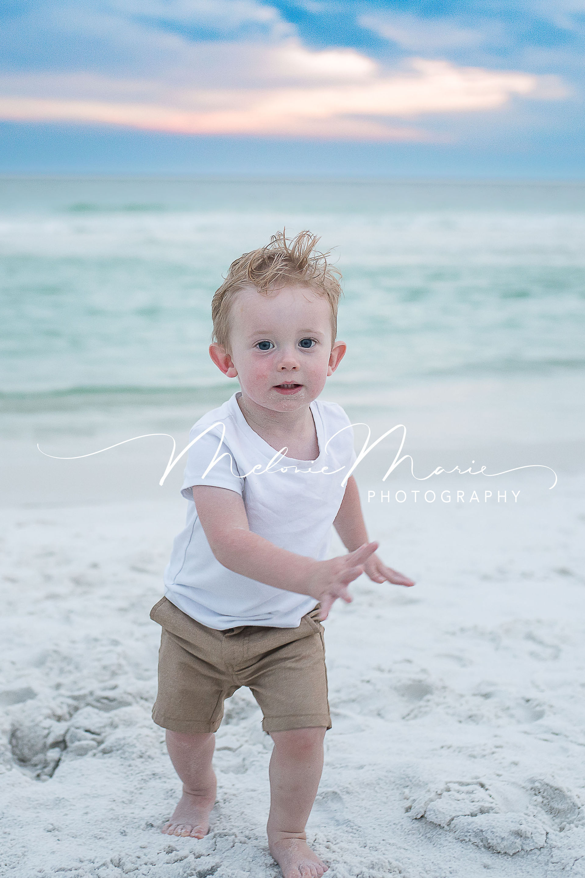 Family photo session on Santa Rosa Beach