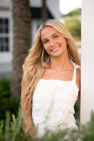 Alys Beach Senior Portraits That Bring Out Your Teen’s Natural Beauty