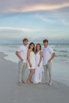Is your extended family vacation too big for a quick session? How can a 30A Photographer deliver?