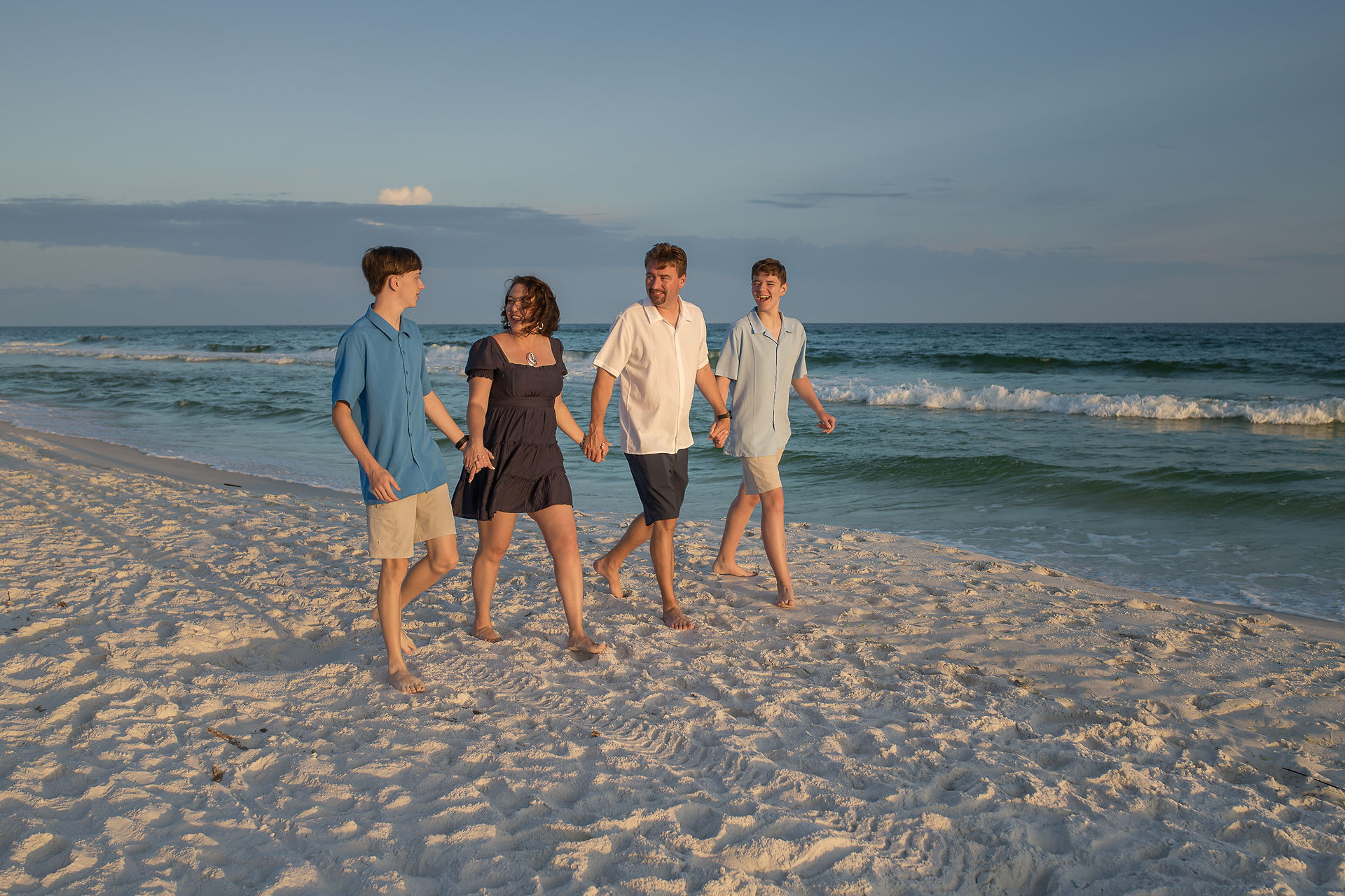 How can you preserve the joy of your family vacation? A Photographer in Seaside captures the memories that will last forever.