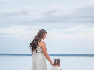 What to Wear for Beach Family Photos in Michigan | Beechwood Photography