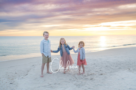 30A Photographer family beach pose ideas