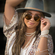 Posing tips for your portrait session | Destin Family & Senior Photographer