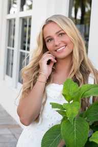 Alys Beach Senior Portraits That Capture Confidence and Coastal Style