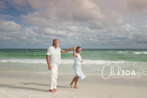 Click 30A makes your moments last forever! Planning a trip? Search where to find couples photography in Santa Rosa Beach.