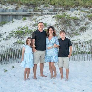 What to Wear for Stunning 30A Family Photos at Golden Hour